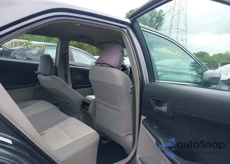 2012 Toyota Camry Le z USA, uszkodzony, nr VIN 4T4BF1FK2CR192395